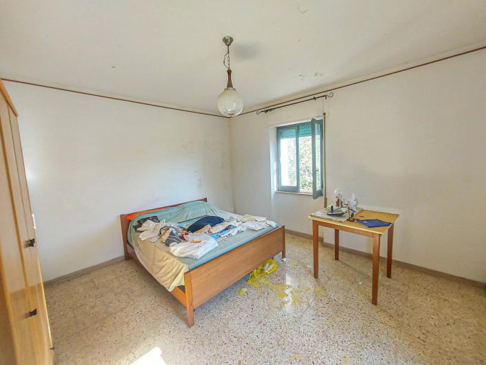 Image No.29-2 Bed Country Property for sale