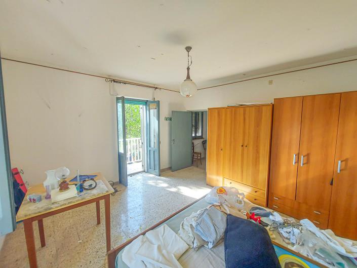 Image No.30-2 Bed Country Property for sale