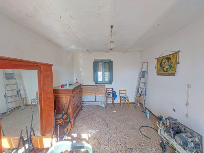 Image No.39-2 Bed Country Property for sale