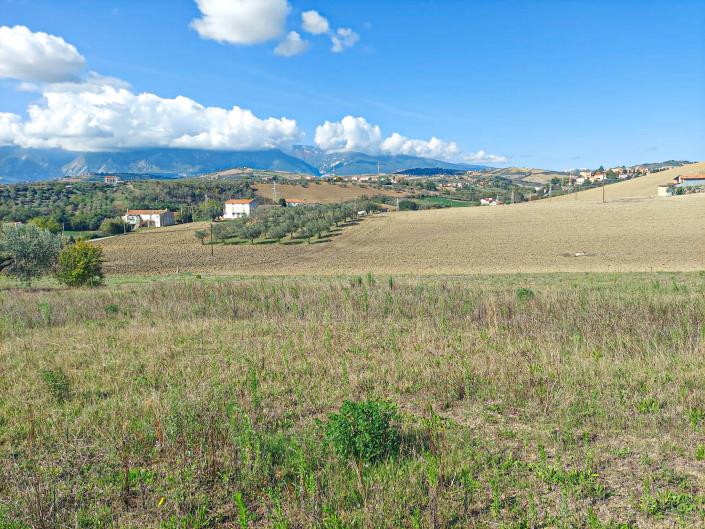 Image No.55-2 Bed Country Property for sale