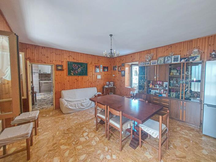 Image No.49-3 Bed House for sale