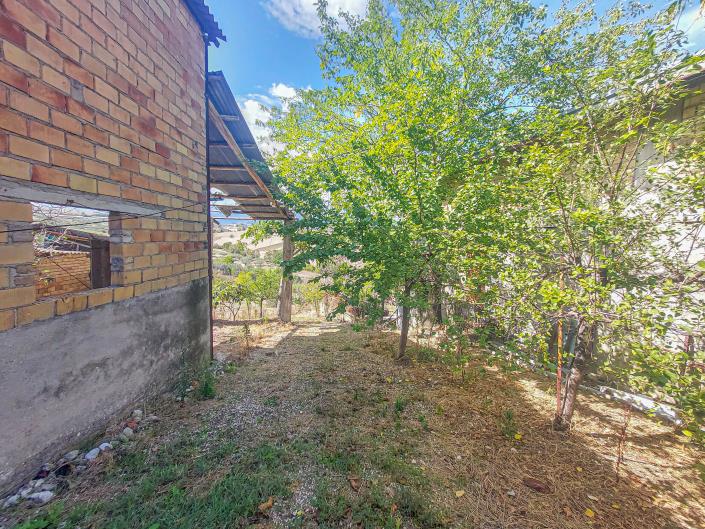 Image No.56-3 Bed House for sale