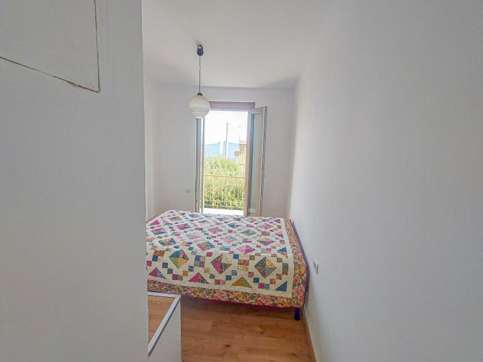 Image No.29-2 Bed Semi-Detached for sale