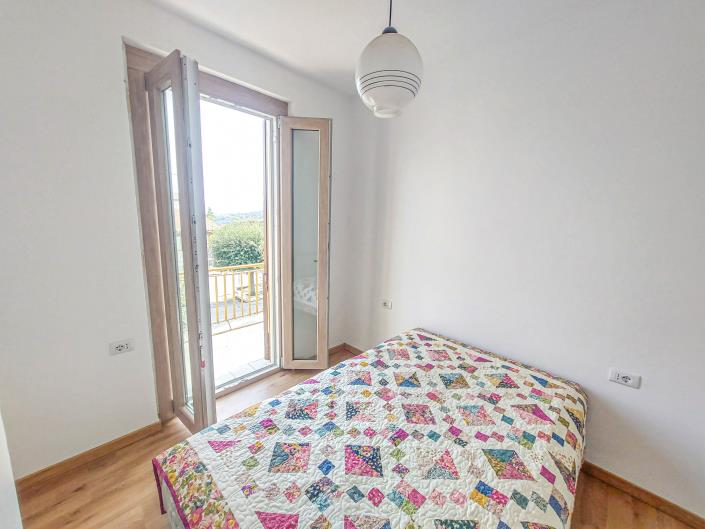 Image No.30-2 Bed Semi-Detached for sale