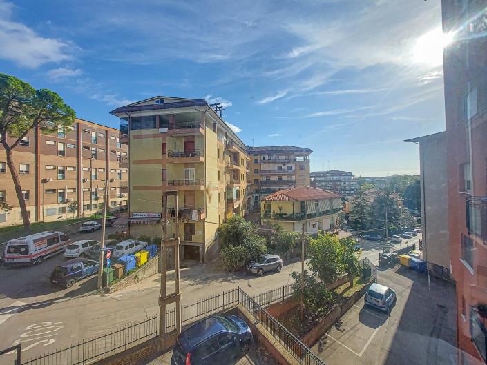 Image No.26-2 Bed Apartment for sale