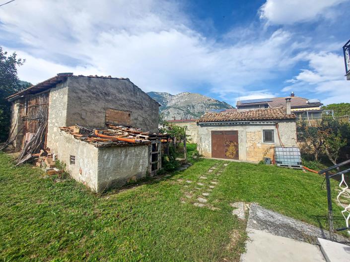 Image No.45-3 Bed Country Property for sale