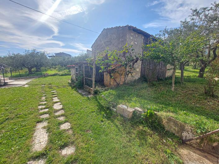 Image No.46-3 Bed Country Property for sale