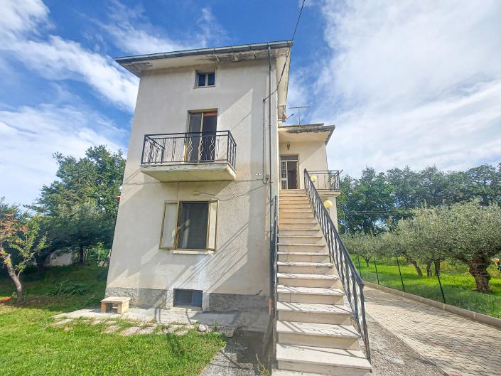Image No.1-Propriété de pays de 3 chambres à vendre à Civitella Messer Raimondo