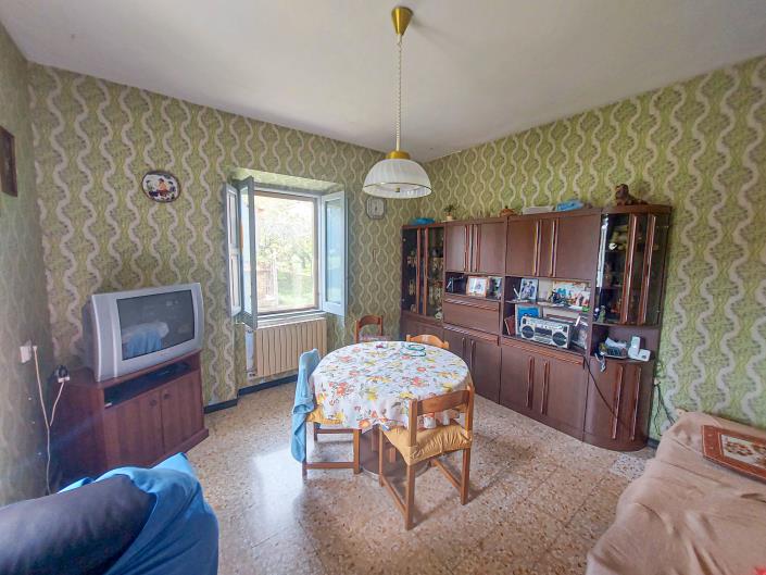 Image No.12-3 Bed Country Property for sale