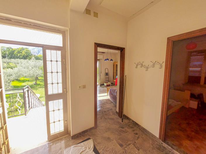 Image No.6-3 Bed Country Property for sale