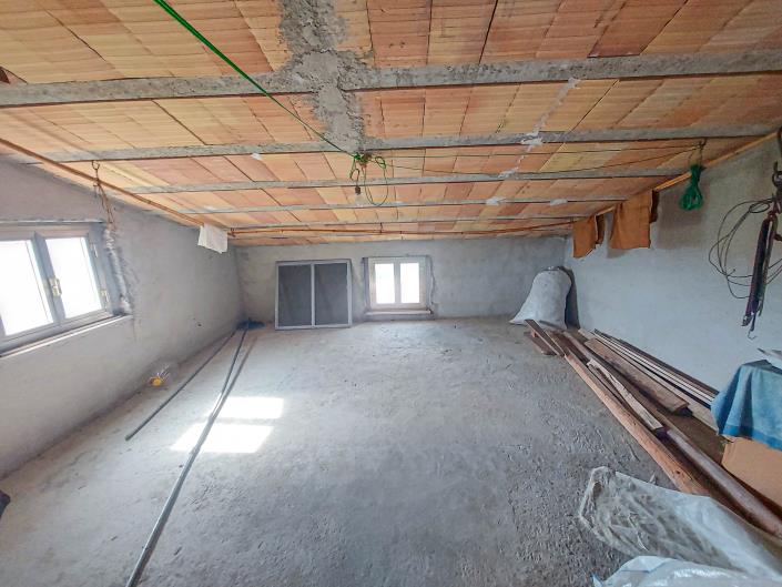 Image No.35-3 Bed Country Property for sale