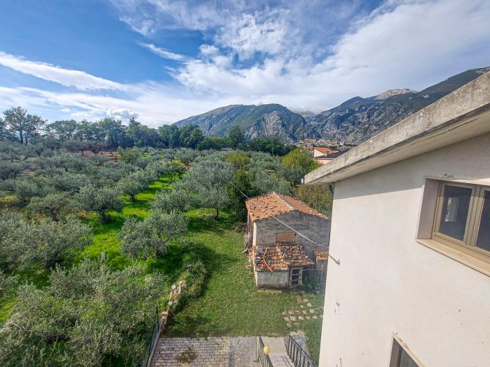 Image No.40-3 Bed Country Property for sale