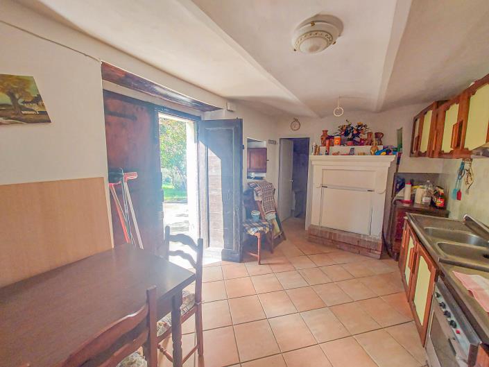 Image No.7-2 Bed Country Property for sale