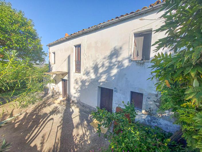 Image No.19-2 Bed Country Property for sale