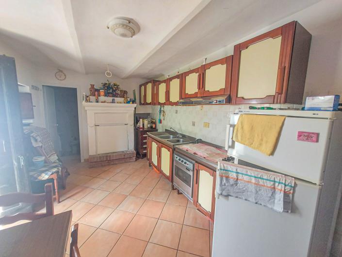 Image No.23-2 Bed Country Property for sale