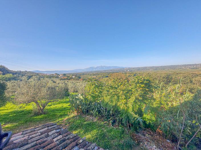 Image No.33-2 Bed Country Property for sale