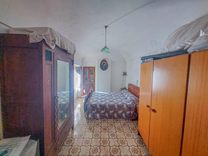 Image No.46-2 Bed Country Property for sale