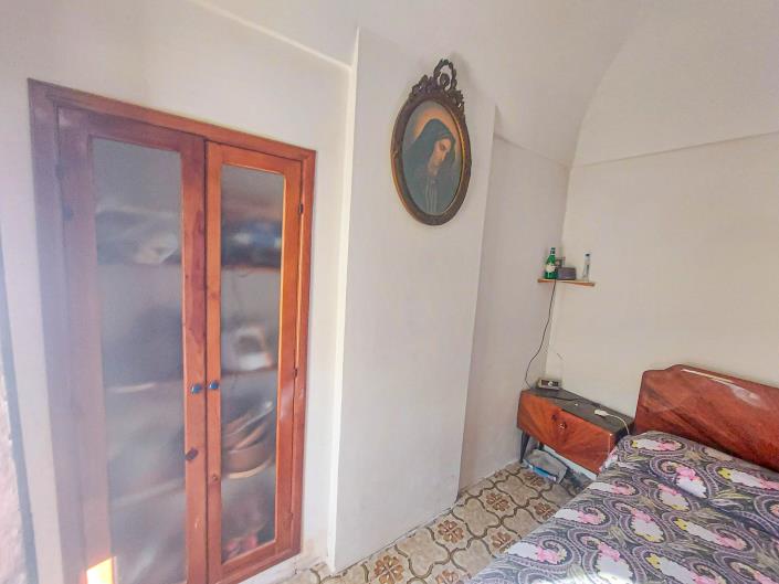 Image No.47-2 Bed Country Property for sale