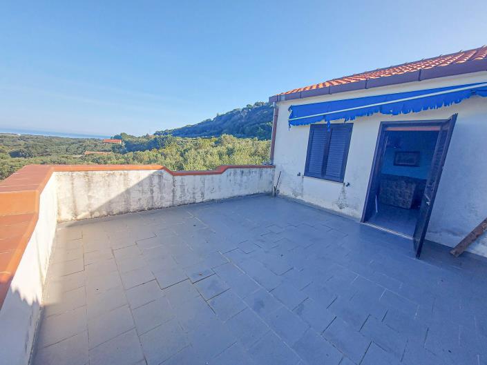 Image No.56-2 Bed Country Property for sale