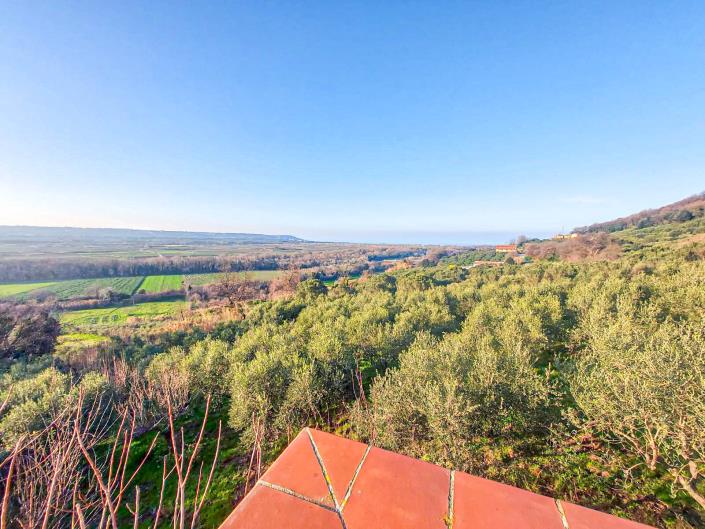 Image No.54-2 Bed Country Property for sale