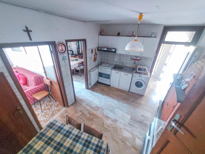 Image No.39-3 Bed Townhouse for sale