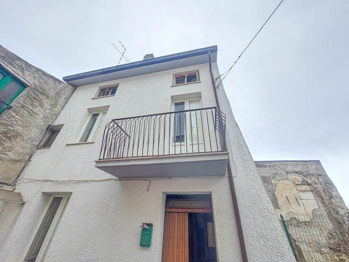 Image No.7-2 Bed Townhouse for sale