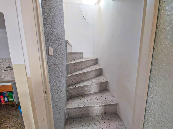 Image No.25-2 Bed Townhouse for sale