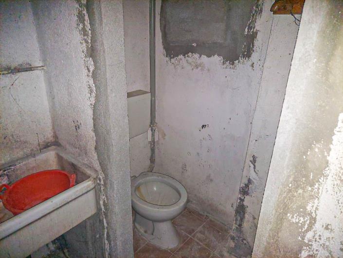 Image No.32-2 Bed Townhouse for sale