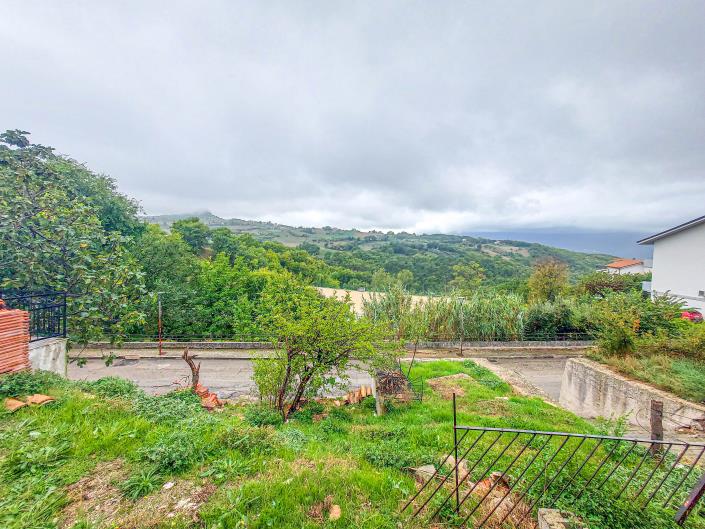 Image No.35-2 Bed Townhouse for sale