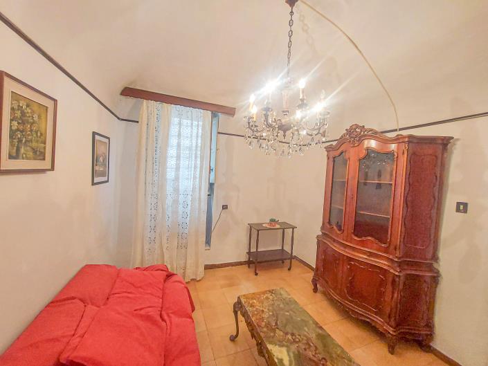 Image No.17-5 Bed Townhouse for sale