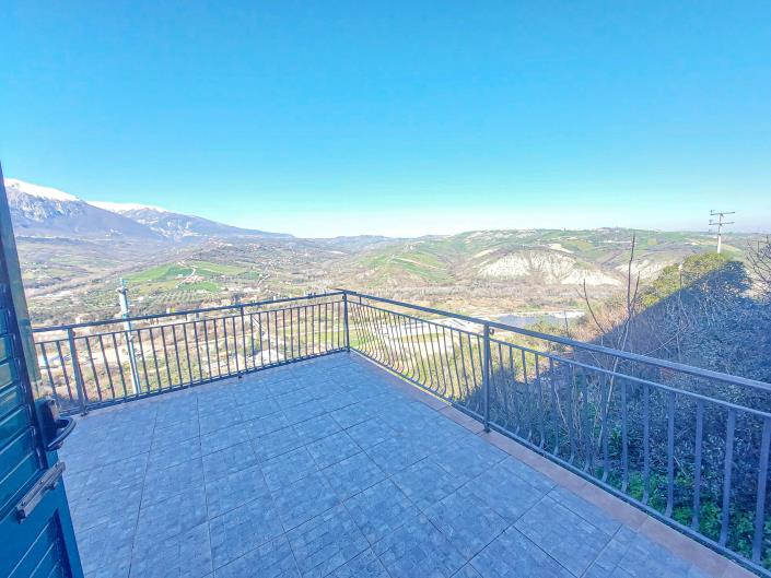 Image No.27-Maison de ville de 4 chambres à vendre à Casoli