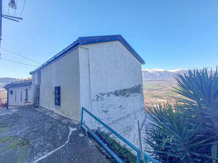 Image No.60-Maison de ville de 4 chambres à vendre à Casoli