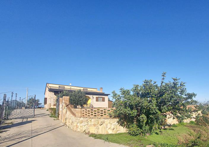 Image No.5-2 Bed Villa for sale