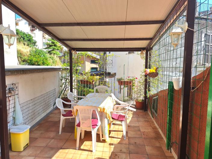 Image No.23-5 Bed Property for sale