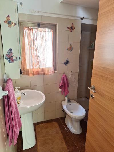 Image No.7-5 Bed Property for sale