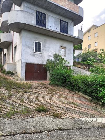 Image No.3-4 Bed Country Property for sale