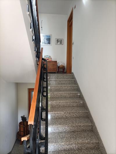 Image No.6-4 Bed Country Property for sale