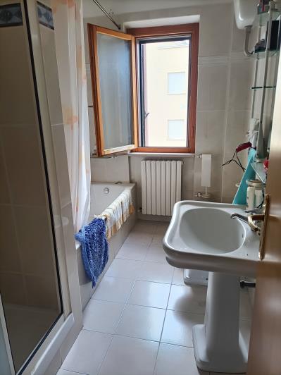 Image No.19-4 Bed Country Property for sale