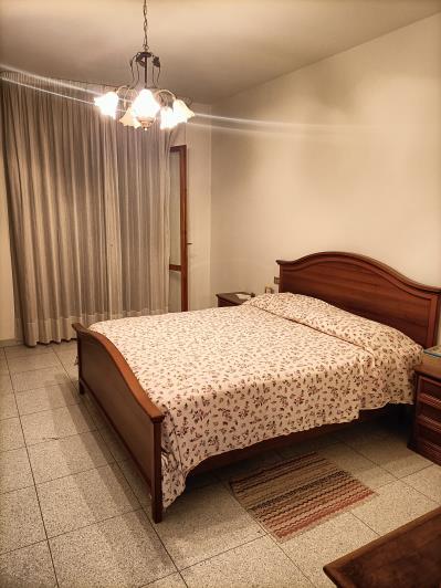 Image No.16-4 Bed Country Property for sale