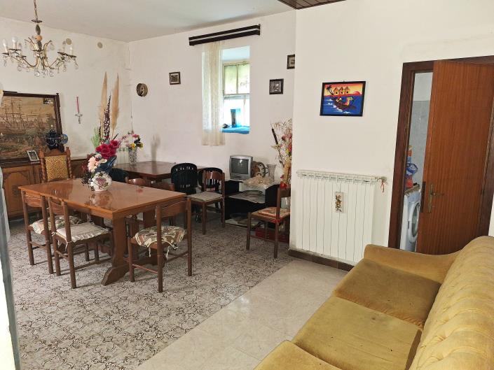 Image No.7-3 Bed House for sale