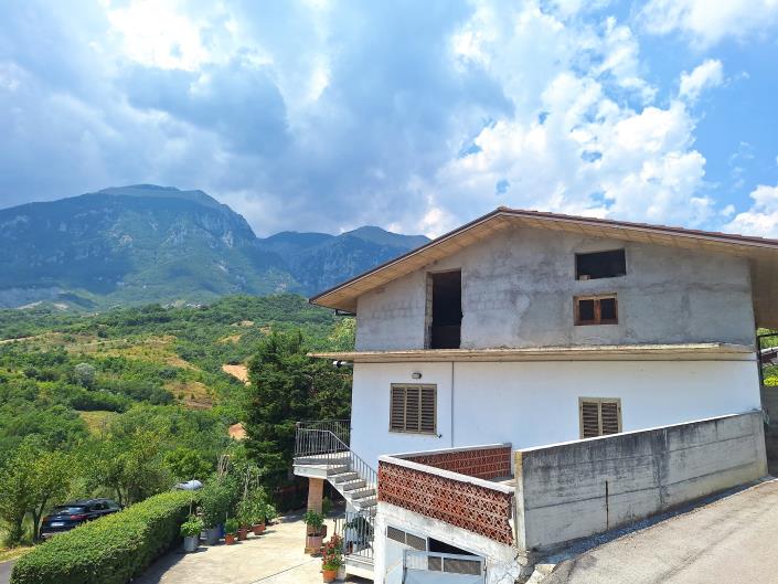 Image No.3-Villa / Détaché de 3 chambres à vendre à Palombaro