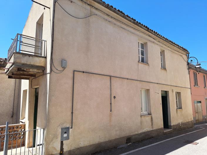 Image No.2-3 Bed Country House for sale