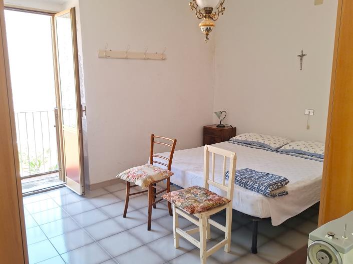 Image No.7-2 Bed Semi-Detached for sale