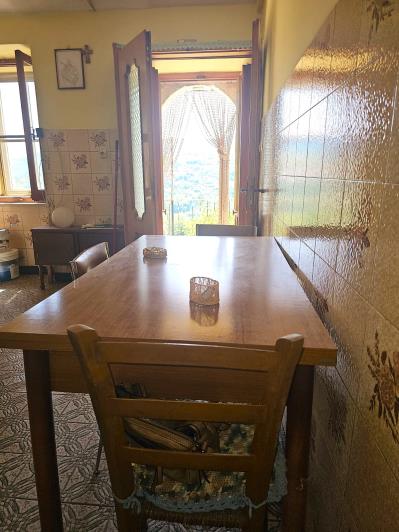 Image No.9-2 Bed Semi-Detached for sale