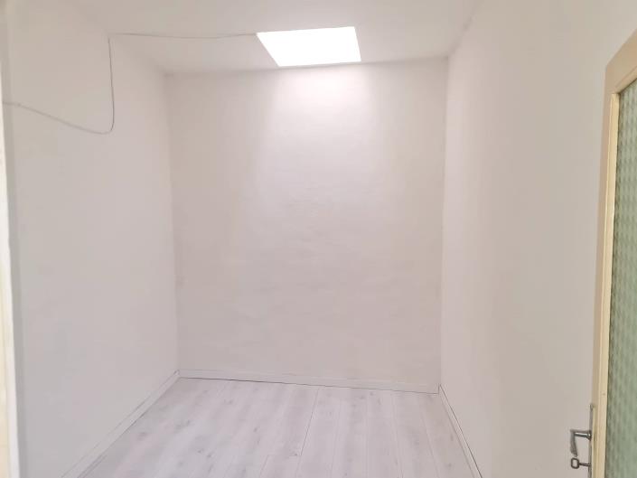 Image No.12-4 Bed House for sale