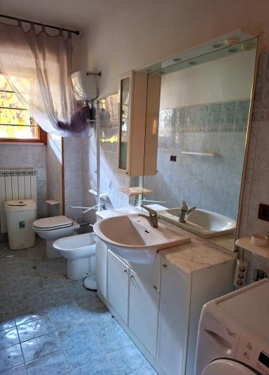 Image No.19-2 Bed Semi-Detached for sale