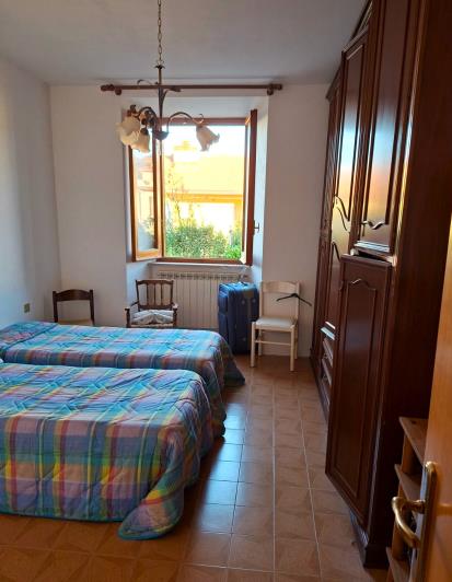 Image No.18-2 Bed Semi-Detached for sale