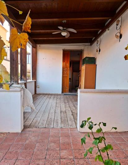 Image No.10-2 Bed Semi-Detached for sale