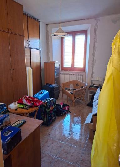 Image No.22-2 Bed Semi-Detached for sale