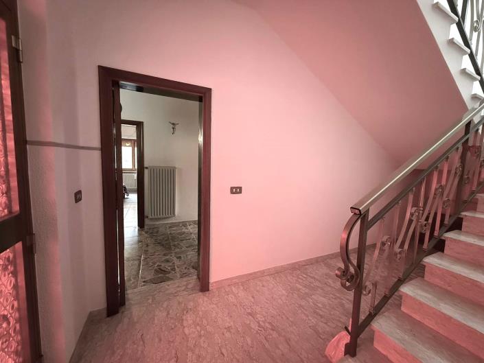 Image No.6-4 Bed House/Villa for sale